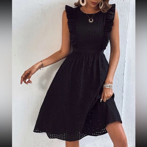 Boho tie beck ruffle trim dress - Picture 4 of 5